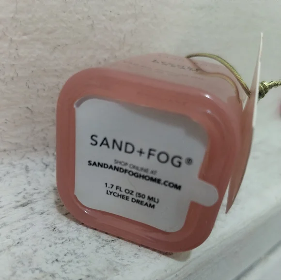 Sand + Fog Lychee Dream Perfume Oil - Picture 4 of 4